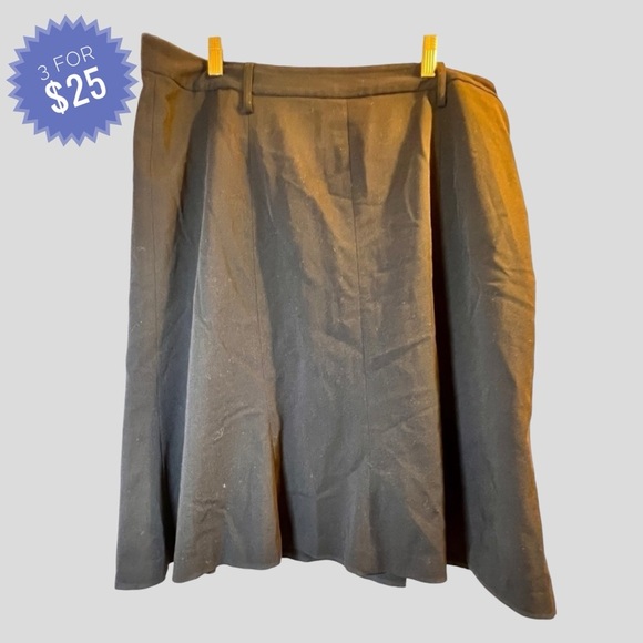 Sale Reitmans Women's Skirt Size 15 Black Knee Length Lined - Picture 1 of 14